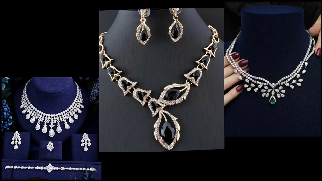 Gale ka haar, or diamond necklaces, are the newest fashion must-haves. >>> shivanshmall.in
