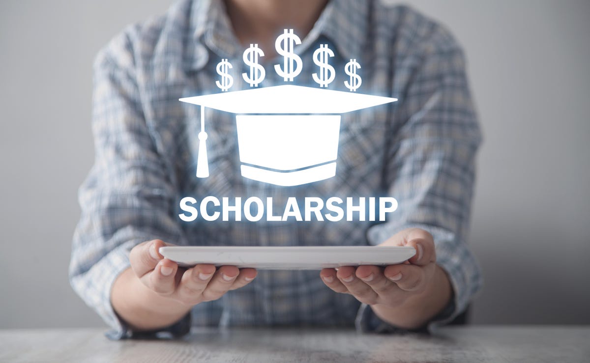 9 Best Scholarship Search Engines
