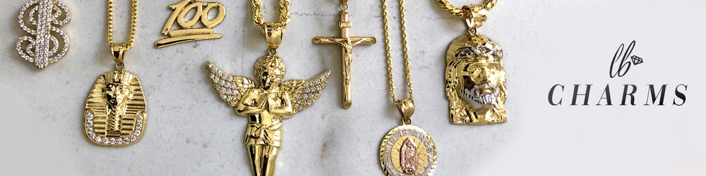 Standout Features: Heavy gold chain, initial charms, chain necklace You Should Know