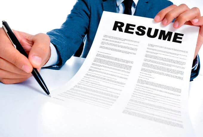 Reasons why should hire a professional resume writer