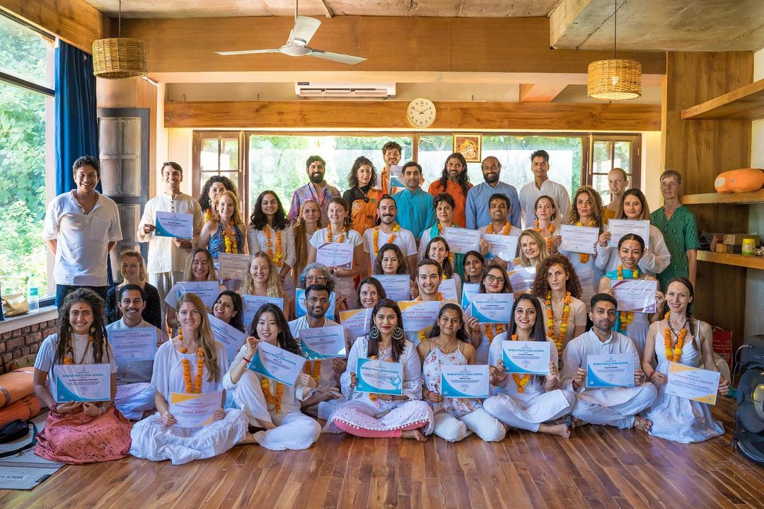 FACTS ABOUT 200 HOUR YOGA TEACHER TRAINING IN RISHIKESH