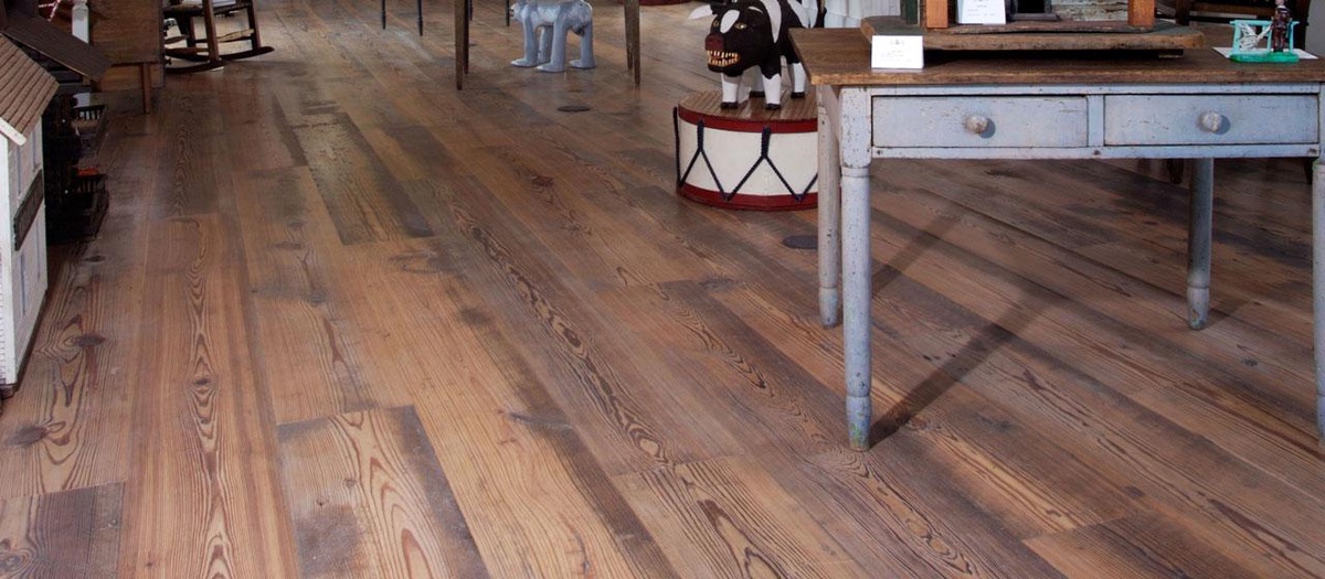 The Importance of Wide Planks in Rustic Design