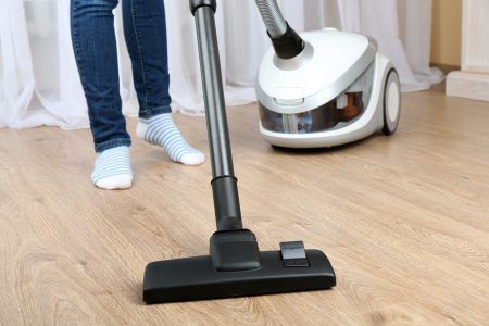 What is the best vacuum cleaner for laminate floors?