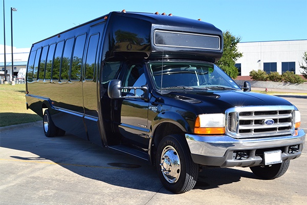 Things to Consider When Hiring a Party Bus