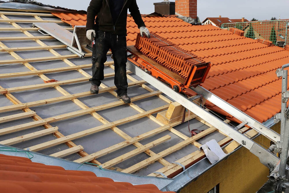 Basic Steps of Finding a Suitable Roofing Contractor in Glendale
