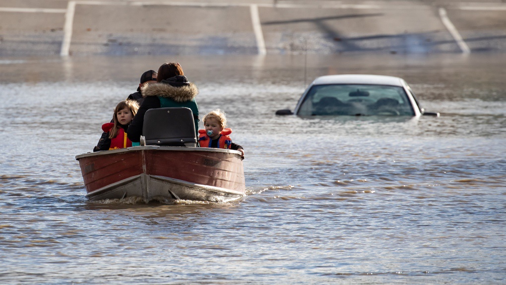 When Floodwaters Threaten Your Home: Tips for Dealing with Emergency Flood Damage
