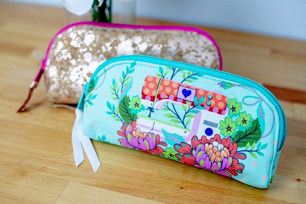 Why Pencil Pouch Or Transparent Pouch Are Important To Save Stationery