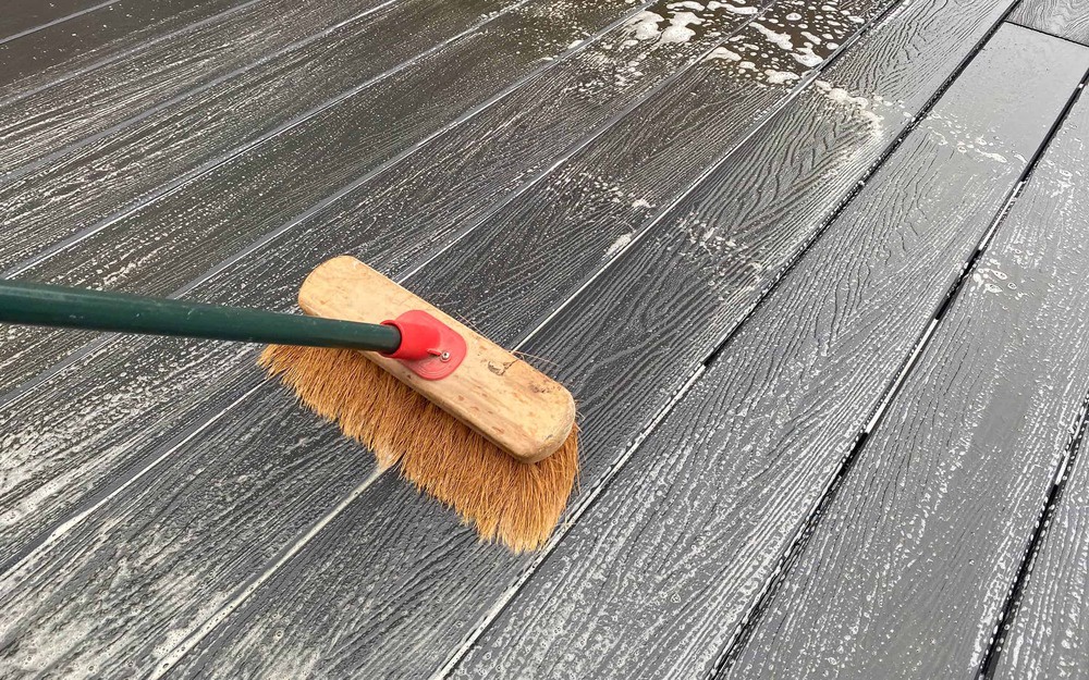 Can I Clean My Composite Decking with a Mop?