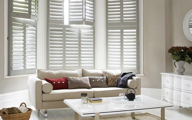 Bring Function and Style to Your Brisbane Outdoor Area with Plantation Shutters