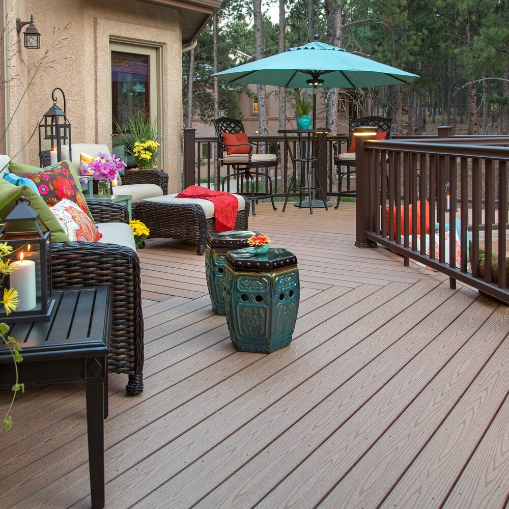 Composite Decking: The Benefits of Combining Materials