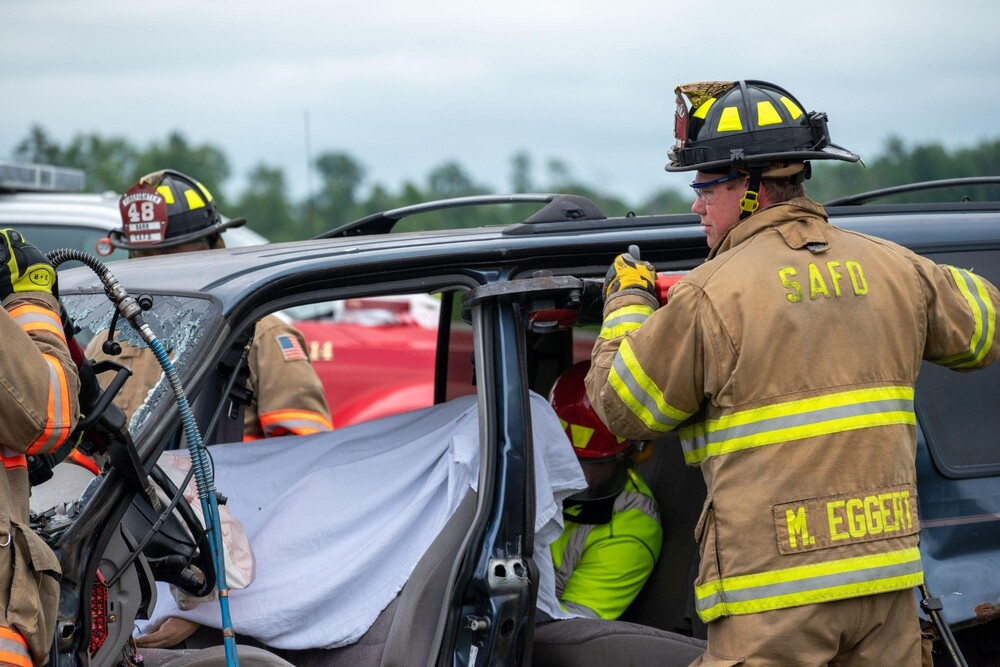 6 Highway Safety tips and Car Accidents: What You Need to Know