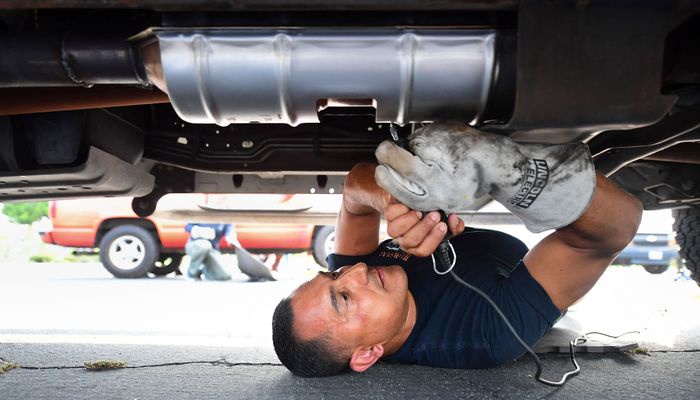 Why has car catalytic converter theft grown in popularity?