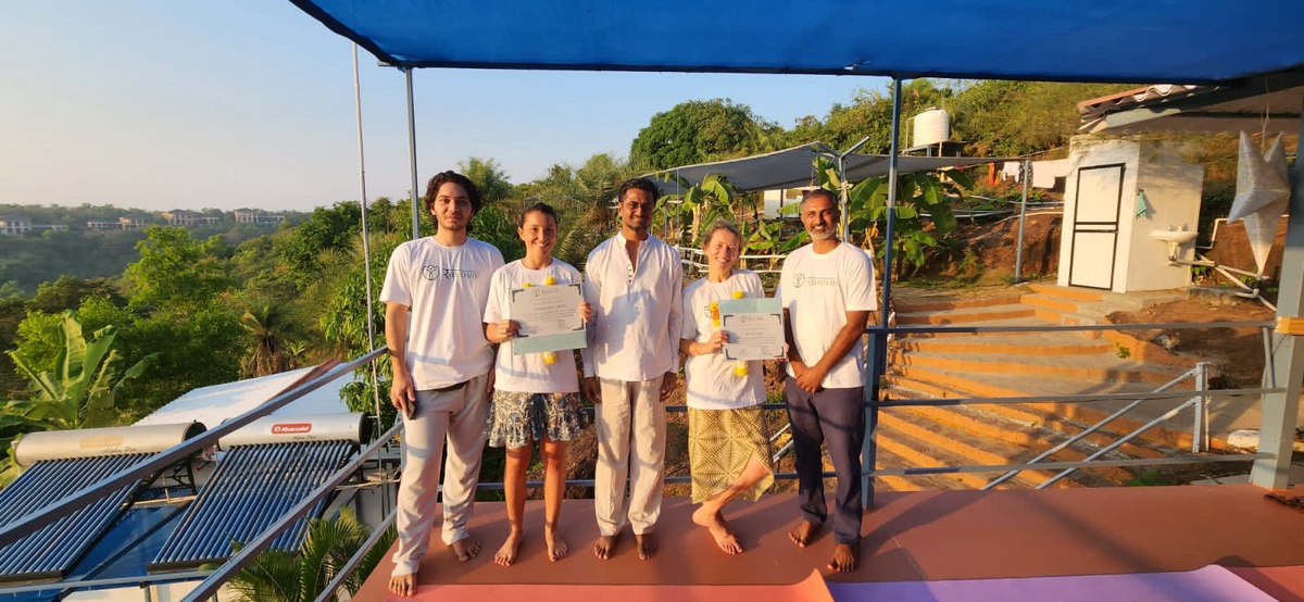 Choose a respectful yoga teacher training school in India