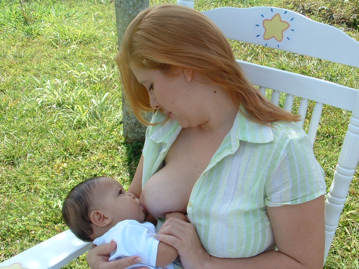 Lactation Specialists: Supporting Breastfeeding Mothers