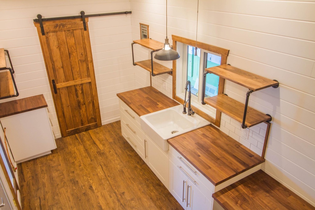 How to Maximize Your Tiny House on Wheels Experience
