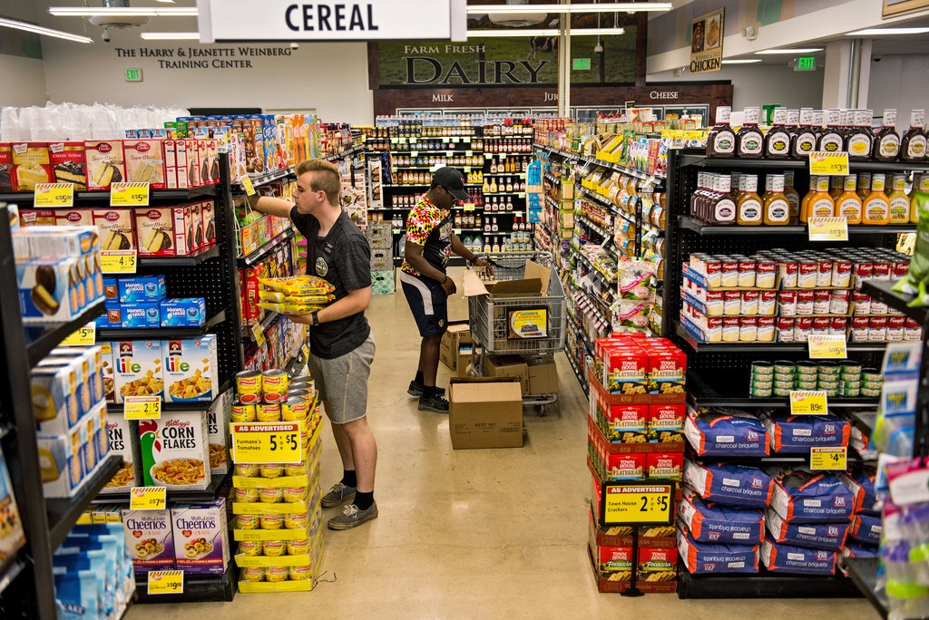 A Review of Natural and Specialty Grocery Stores within the USA