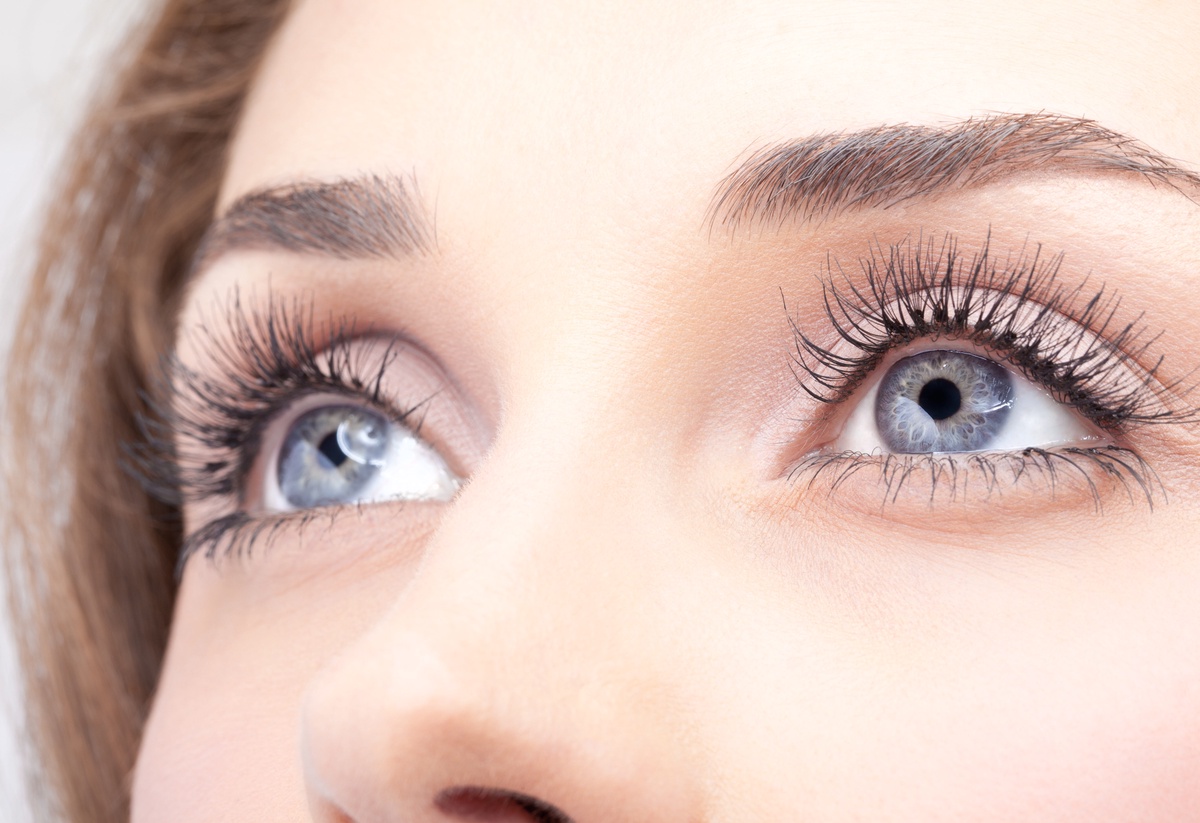 The Importance of Consultation with an Eyelash Doctor Before Getting Fake Lashes