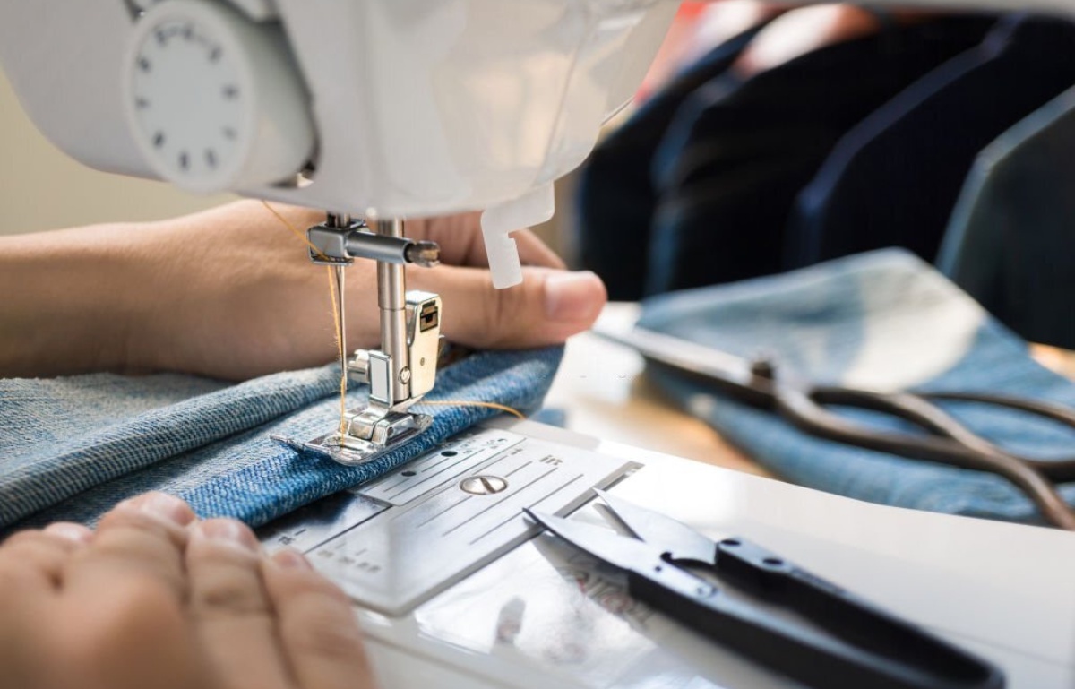 The Benefits of Hand-Sewing vs. Machine-Sewing