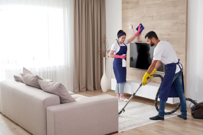 Why Hiring a Commercial Cleaning Service for Your Business