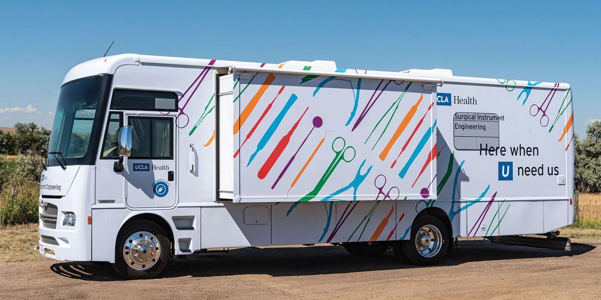 What are the uses of mobile laboratory?