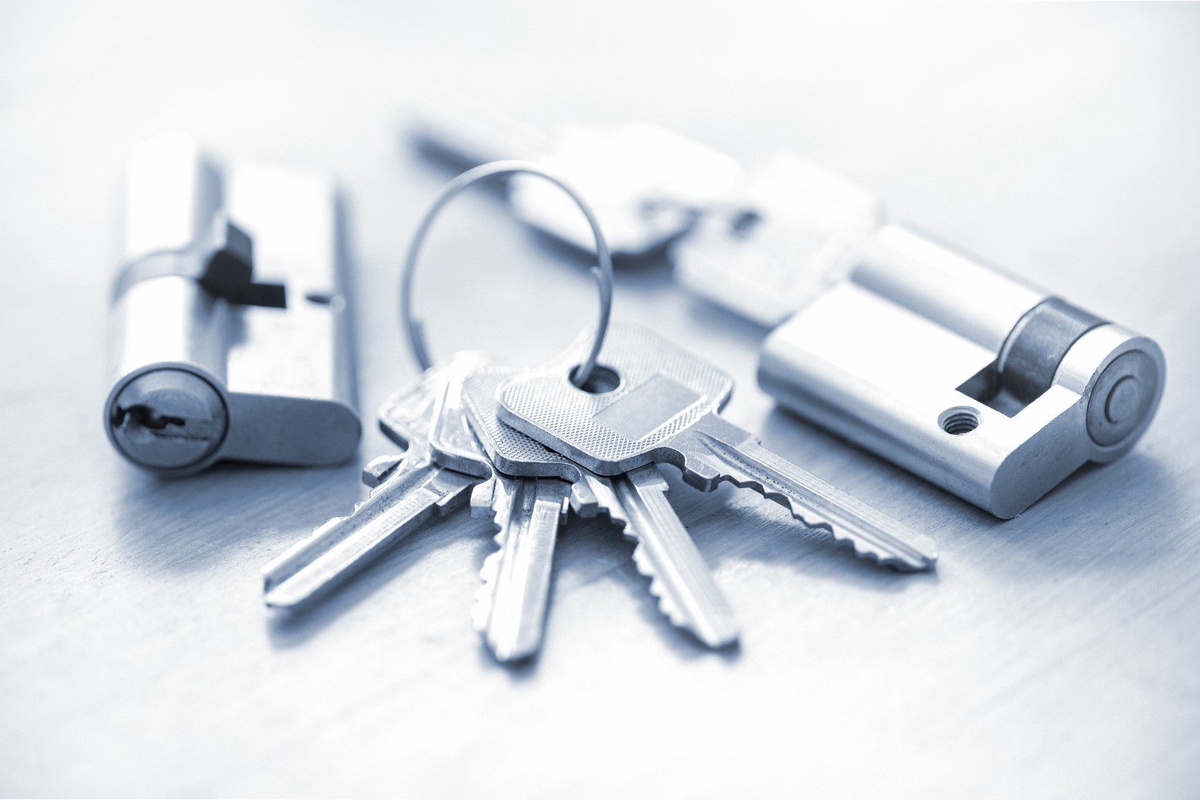 What Services Do Locksmiths Offer in Jumeirah Beach Residence (JBR)?