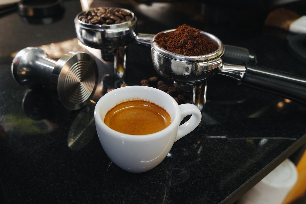 What is the difference between single espresso and double espresso?