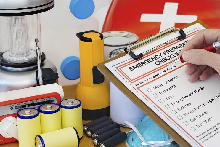 3 Essential Items You Need In Your Apartment's Emergency Kit