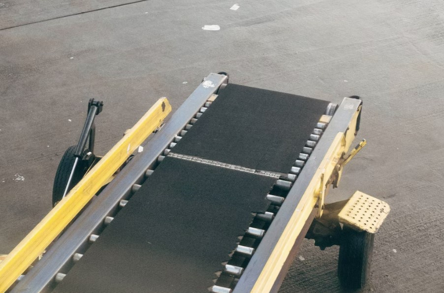 The Crucial Roles of a Conveyor System