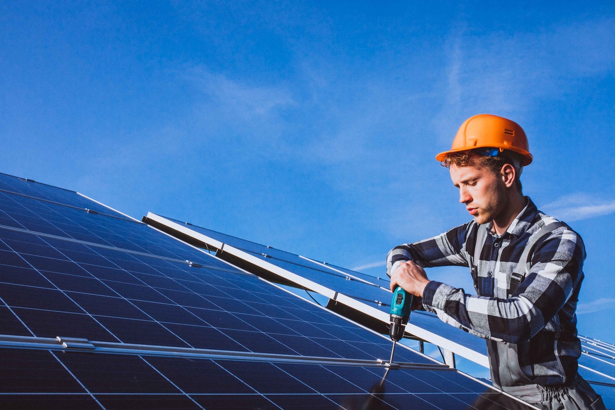 Going Solar? Here's How to Maximize Your Energy Savings