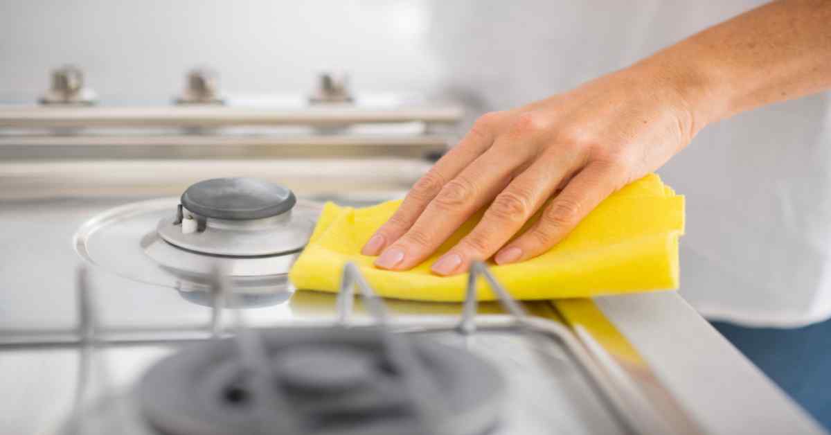 Tips and Tricks to Deep Clean Your Kitchen