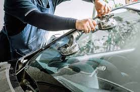 When Should You Consider Windshield Replacement for Your Vehicle?