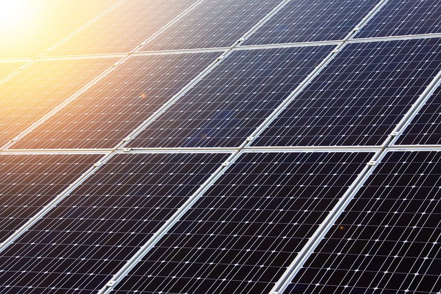 Harnessing the Power of the Sun: The Benefits of Solar Panels for Homeowners