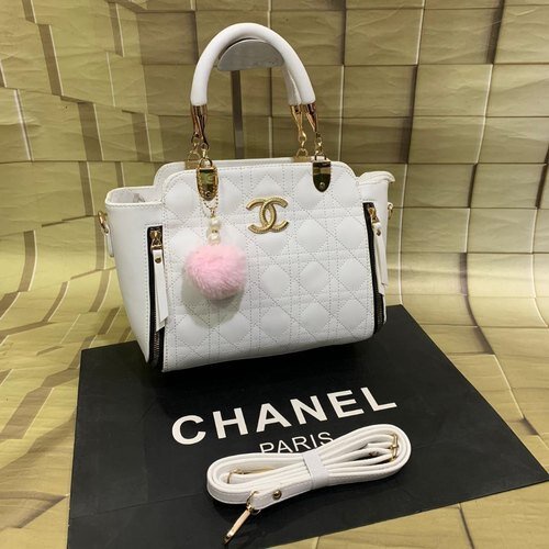 Why Pre Owned Chanel Handbags are a Fashionista's Dream