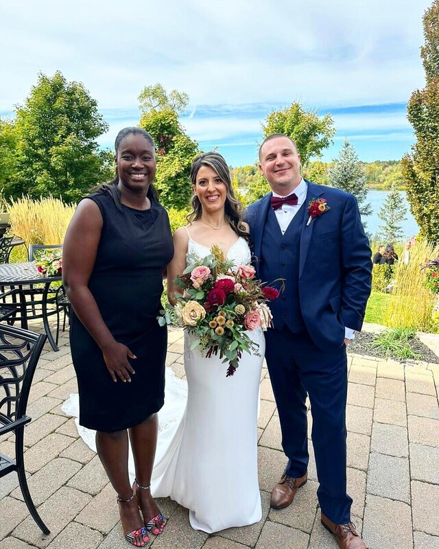 How Can a Wedding Officiant Canada Make Your Wedding Dreams Come True?