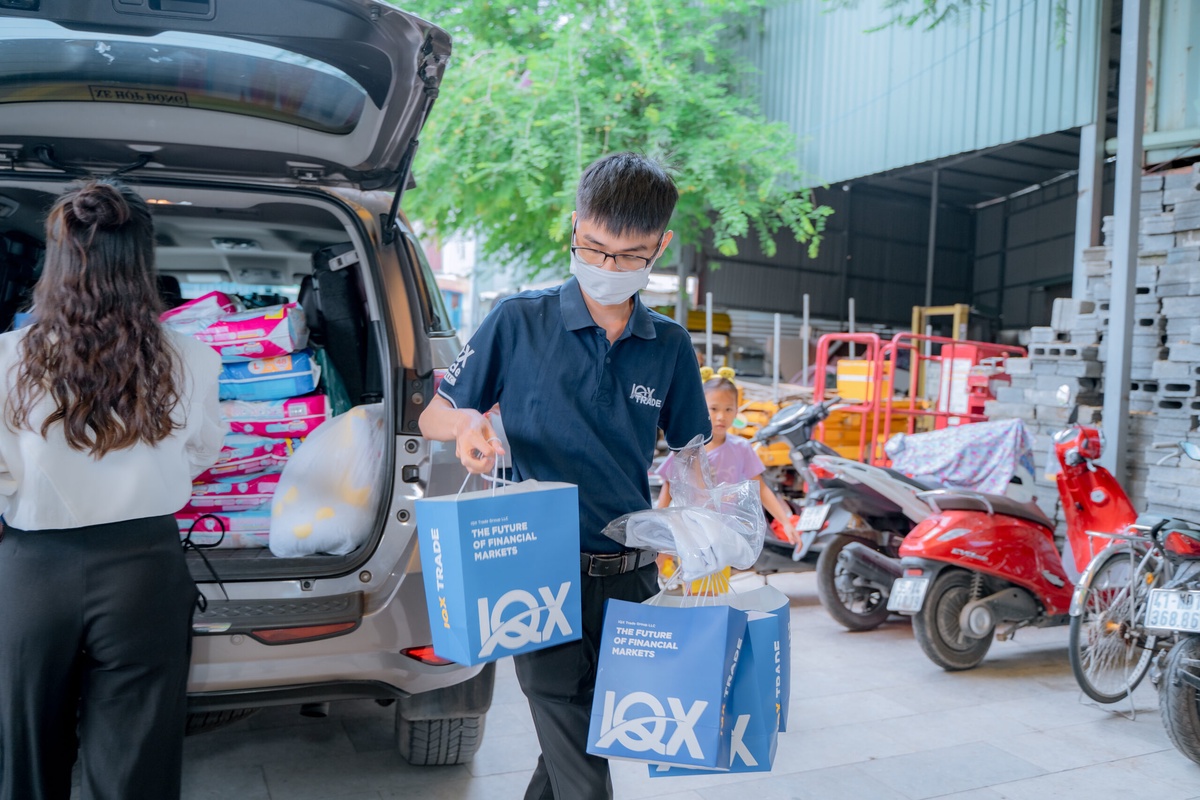 IQX Trade Brings Joy and Hope to Children with Heartwarming Charity Initiative