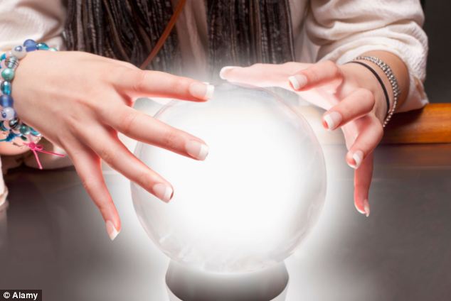 5 Compelling Reasons To Visit A Psychic Reader In Montreal