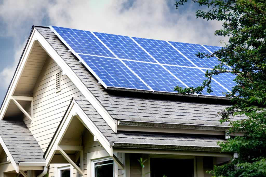 Why Commercial Solar Panels are a Smart Investment for Your Business