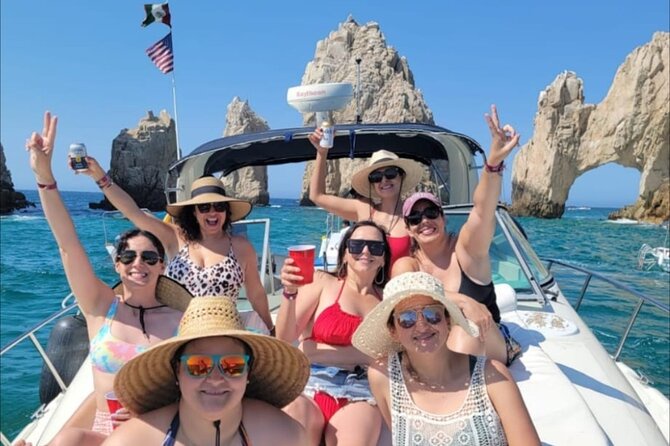Discover thrills with the best La Paz Yacht Charters!