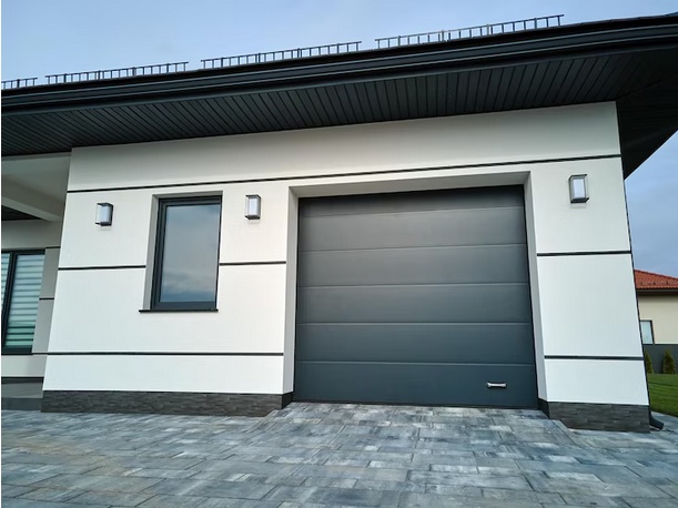 Function Meets Fashion: Choosing the Perfect Garage Door for Your Home