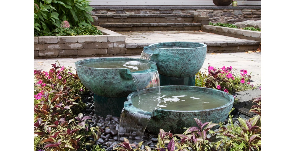 Transform Your Backyard with These 5 Decorative Features
