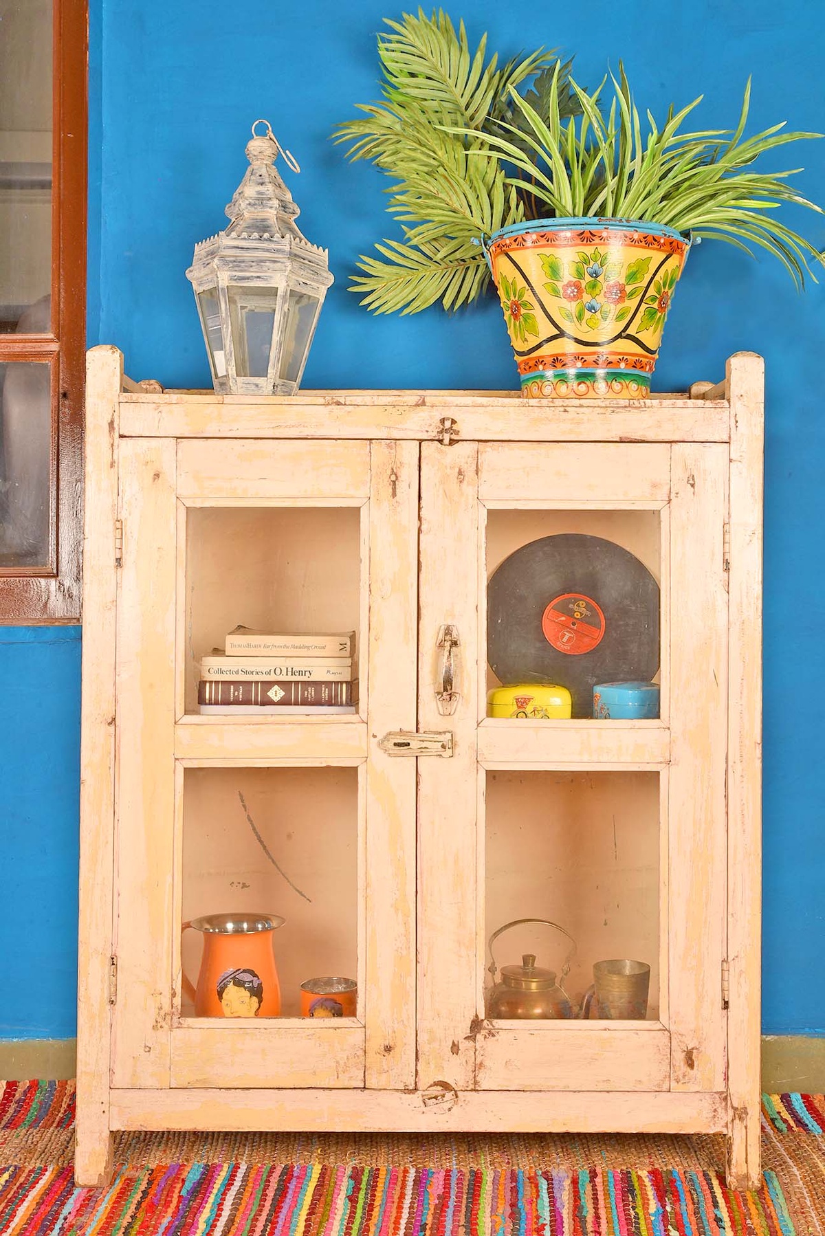 Revive Your Old Vintage Cabinets for Decor