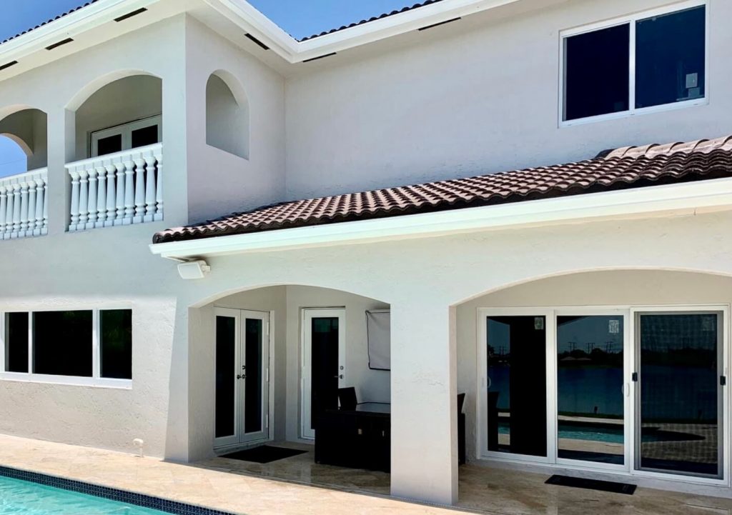 Reasons to Choose the best impact doors in Miami