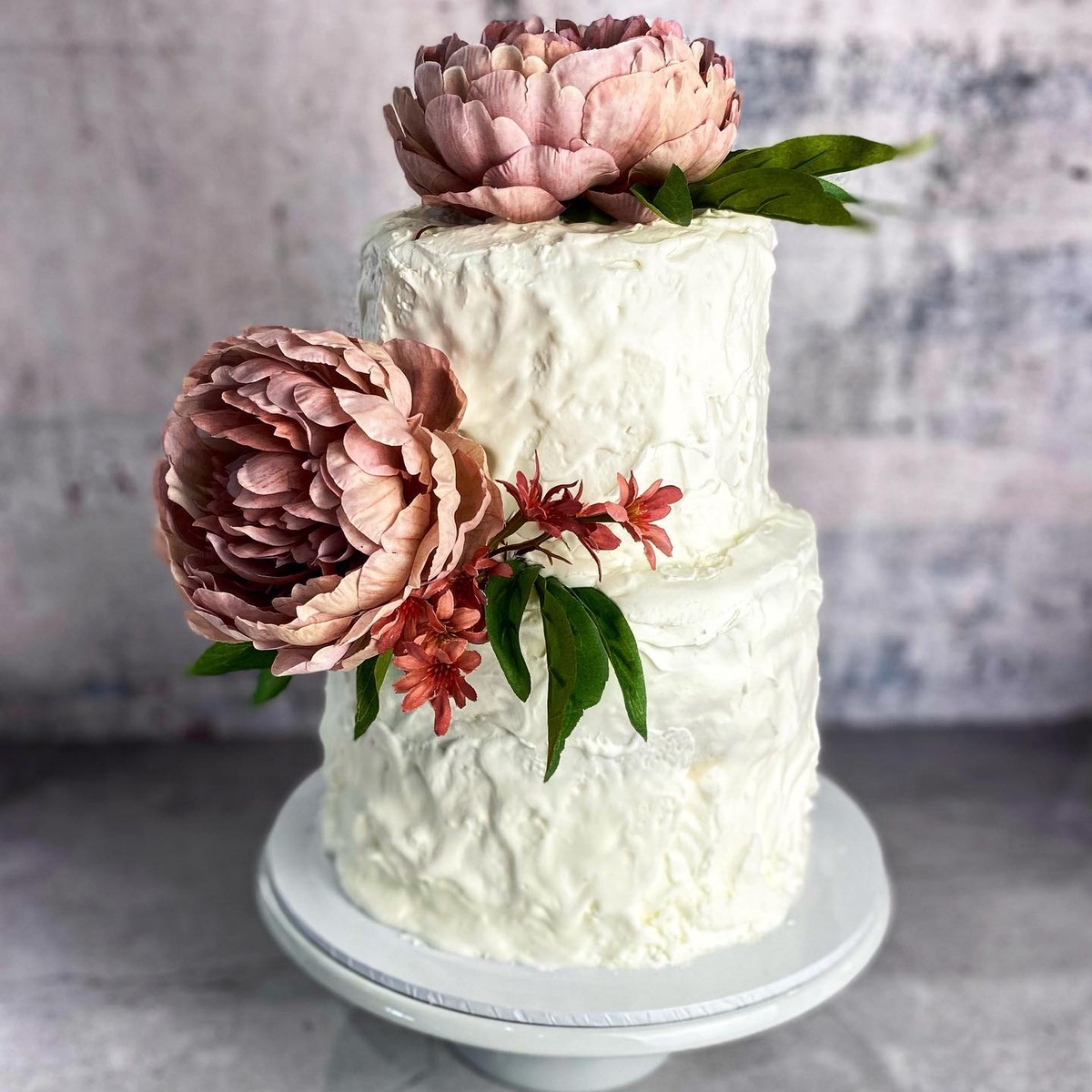 How To Make and Design Your Own Bridal Shower Cake?