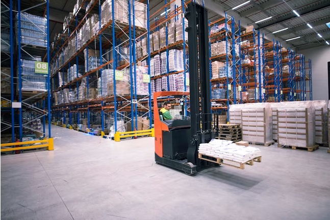 Maximizing Warehouse Space: Exploring the Benefits of Pallet Racking