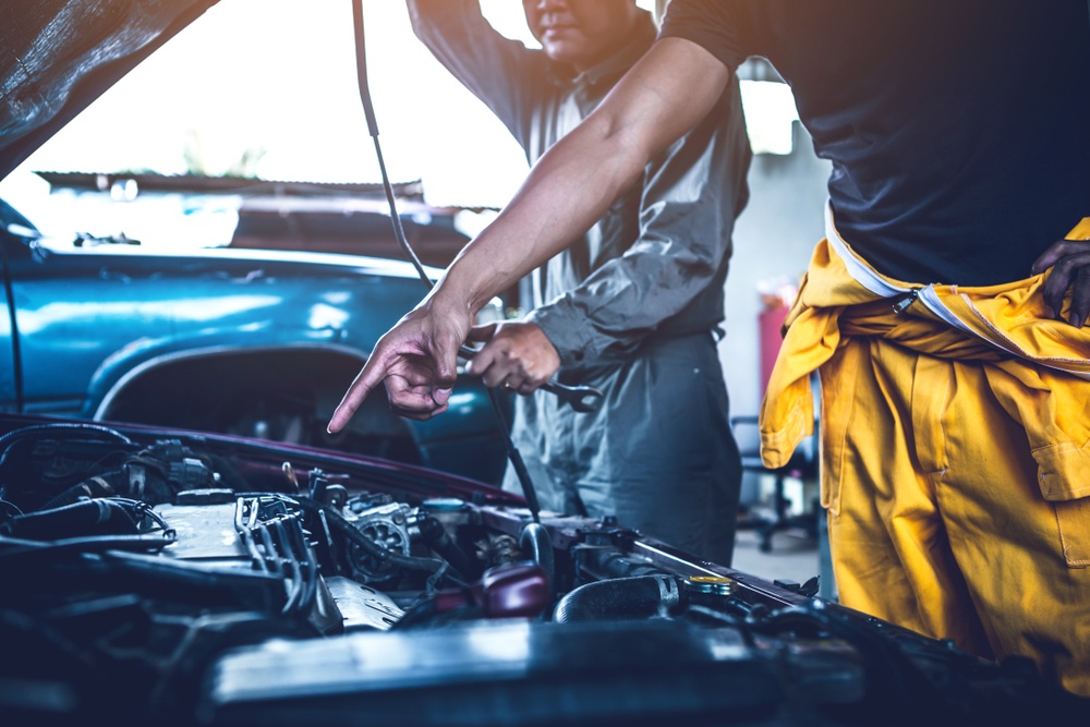 Oil Change Services: Finding the Best Company Near You