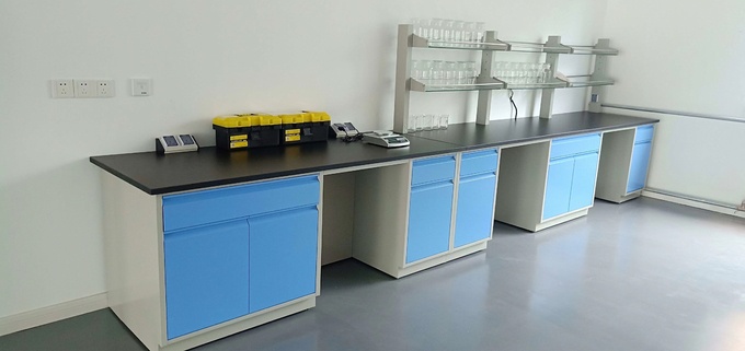 Creating an Efficient and Functional Laboratory: The Importance of Quality Laboratory Furniture