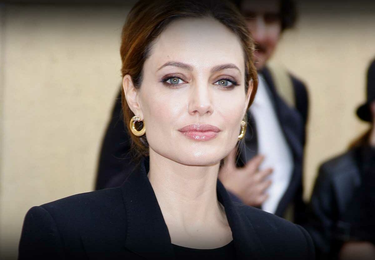 Angelina Jolie: A Journey Through the Life of a Hollywood Icon
