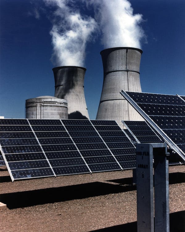 Advantages of Solar Energy for Industries: A Sustainable Power Solution
