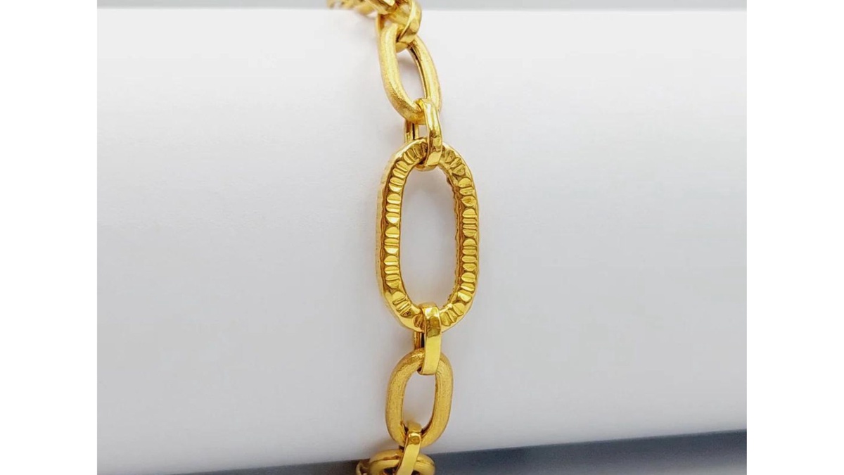 Signs of High-Quality Gold Bracelets for Women: How to Spot Authenticity?