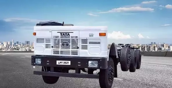 Tata LPT Truck Models Featuring A Gear Shift Advisor